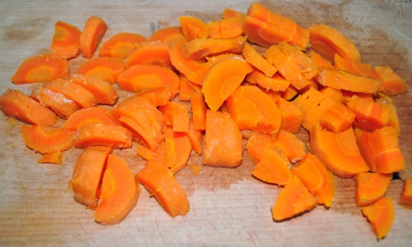 Морковь для куриного фрикасе